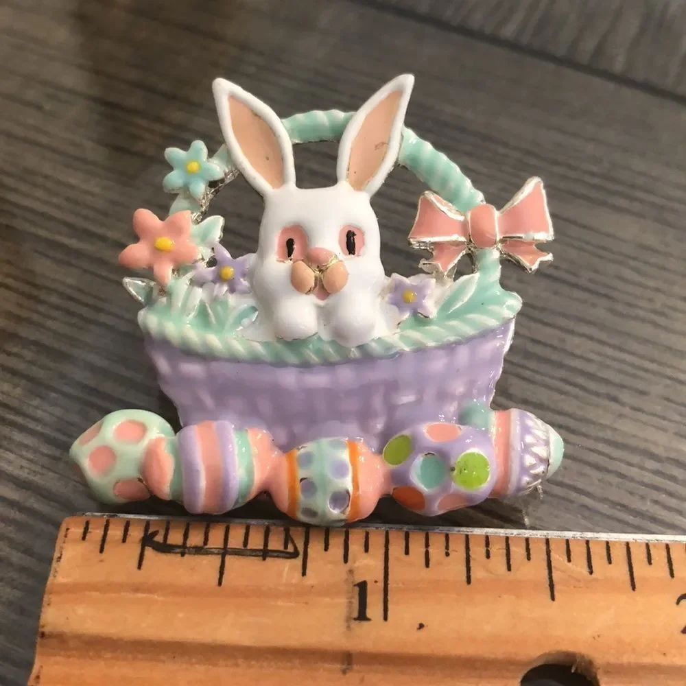 Rabbit in Easter Basket Silvertone & Enamel Easter Pin / Pendant